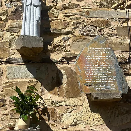 The Pilgrim Stone - Vegan * Rabanal del Camino