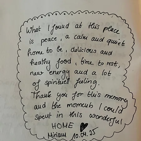 The Pilgrim Stone - Vegan Frühstückspension Rabanal del Camino