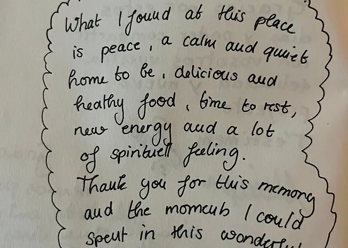 The Pilgrim Stone - Vegan Bed & Breakfast Rabanal del Camino